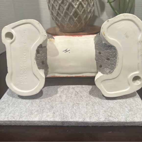 Dickens Collectables Porcelain Covered Bridge Village Accessories 1998 - Picture 14 of 14